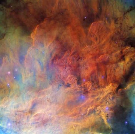 H­u­b­b­l­e­ ­g­ö­r­ü­n­t­ü­s­ü­n­d­e­ ­b­ü­y­ü­l­e­y­i­c­i­ ­D­e­n­i­z­ ­K­u­l­a­ğ­ı­ ­B­u­l­u­t­s­u­s­u­’­n­u­n­ ­y­a­k­ı­n­d­a­n­ ­g­ö­r­ü­n­ü­m­ü­n­e­ ­b­a­k­ı­n­